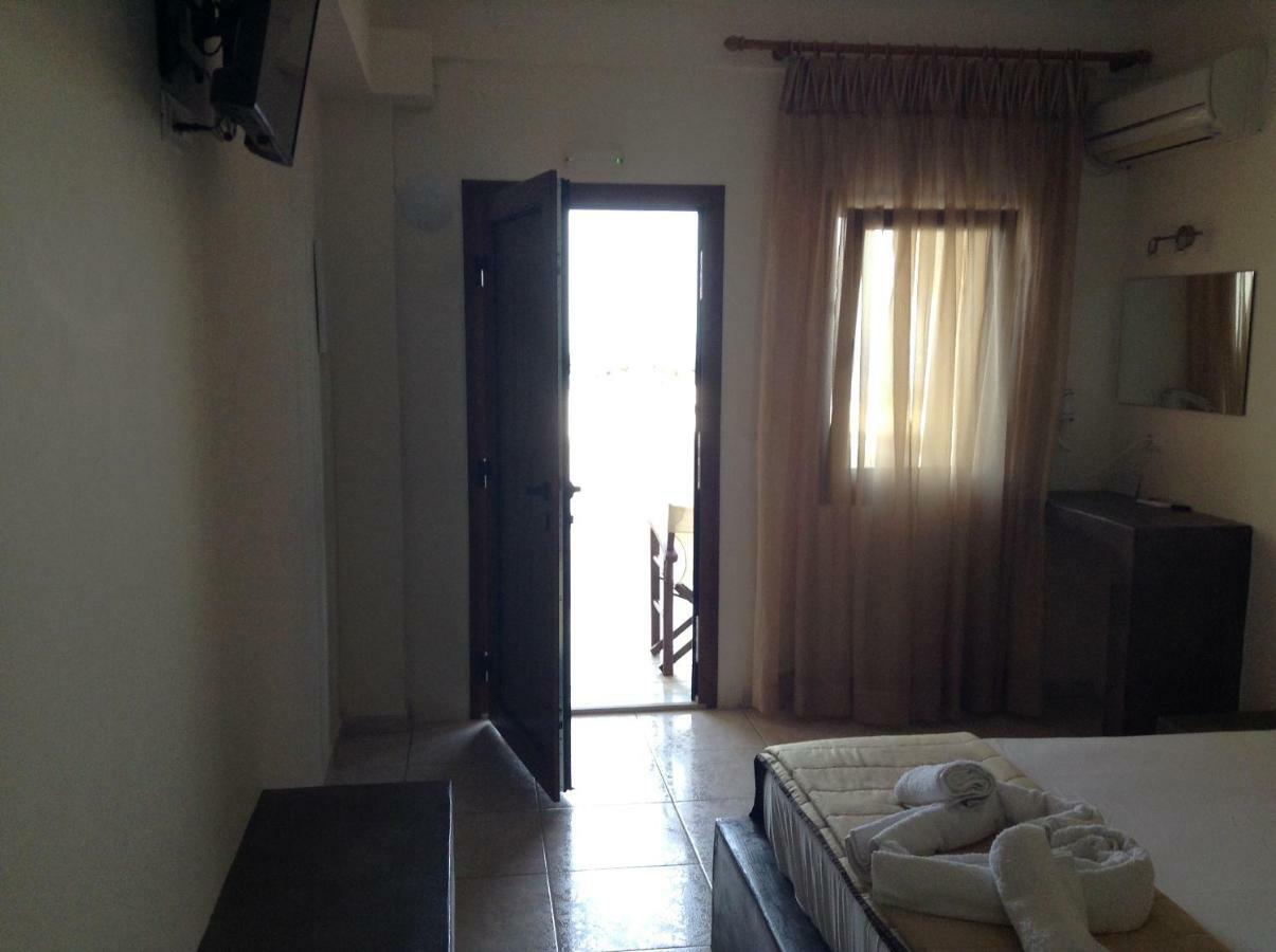 Romantic Spa Resort Exo Katikies  Exterior photo